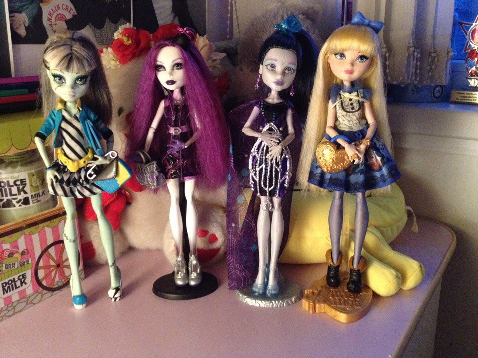 Продам: б/у куклы Monster High и Ever After High