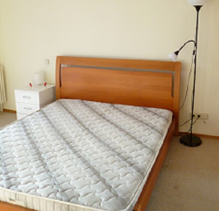 Продам: Кровать 180x2 с матрасом и решёткой
