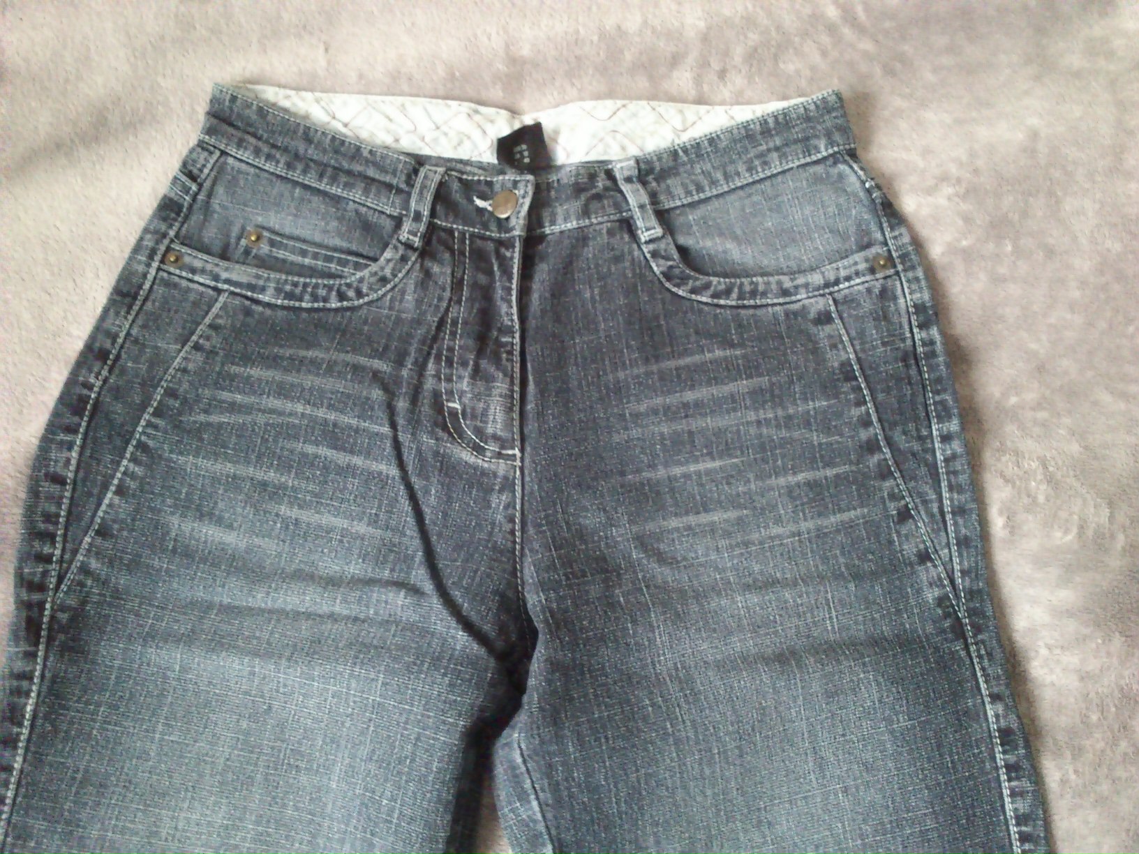 Продам: Серые джинсы