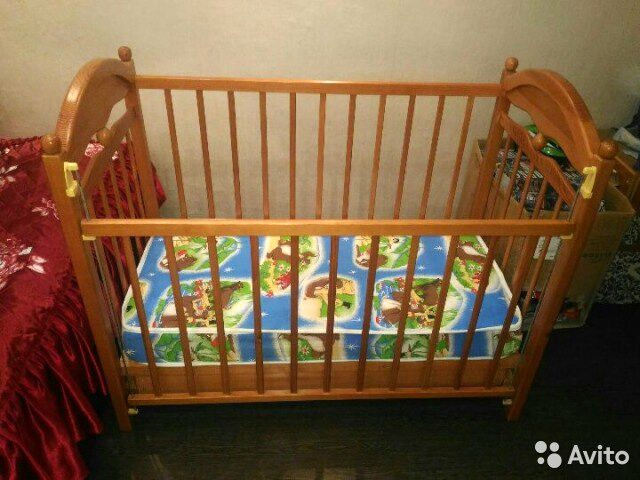 Авито куплю детскую кроватку б у. Детская кроватка б/у с матрасом. Детскую кроватку для новорожденных б/у. Детские б/у кровати деревянные для новорожденных. Детская кроватка Новокузнецк.