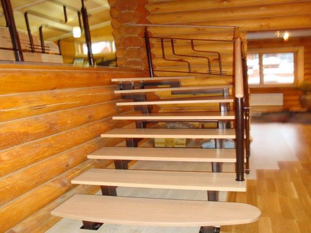 Продам: Изготовление лестниц на второй этаж