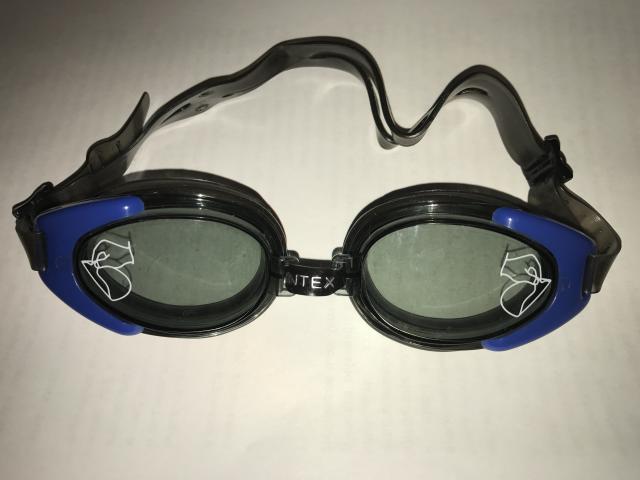 Продам: Плавательные очки