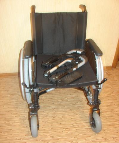Продам: инвалидное кресло 