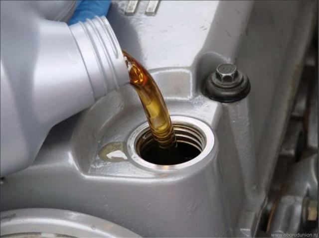 Предложение: Замена масла в двигателе и АКПП