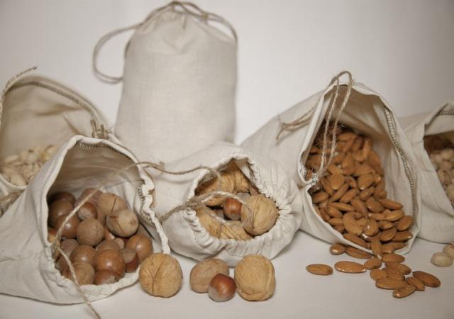 Продам: Орехи и сухофрукты 