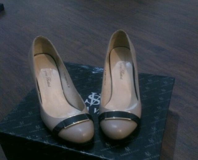 Продам: Обувь женская