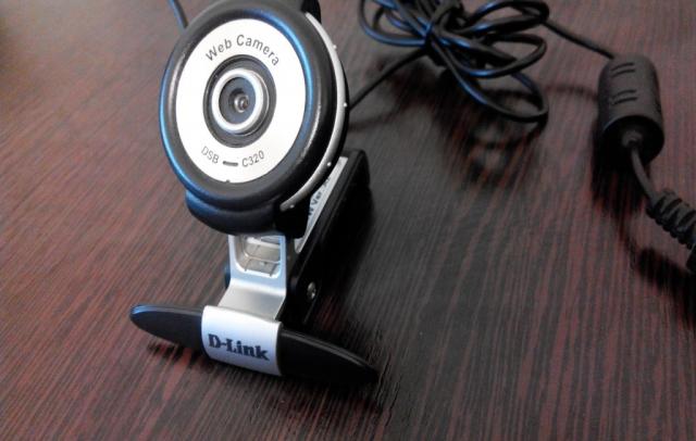 Продам: Веб-камера D-Link DSB C-320