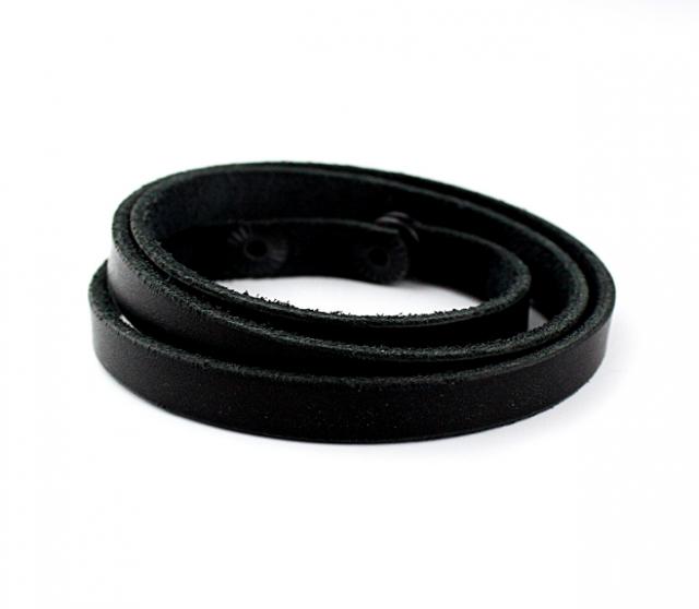 Продам: Кожаный черный браслет ручной работы