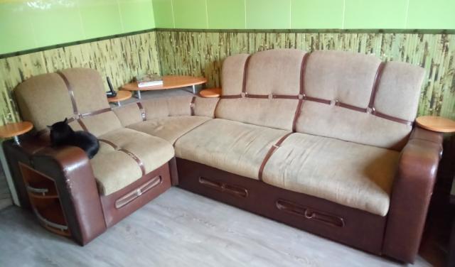 Продам: Угловой универсальный диван 