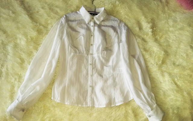 Продам: Блуза белая р-р 46