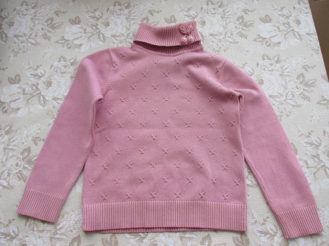 Продам: свитер на девочку 