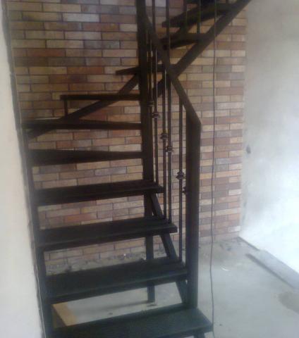 Предложение: Лестница металлокаркасная