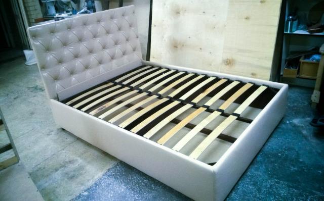 Продам: Новая кровать с каретной стяжкой