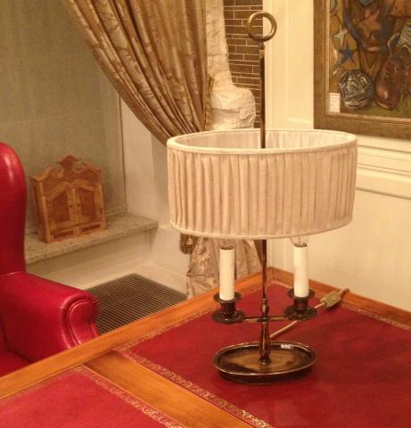 Продам: Итальянская настольная кабинетная лампа