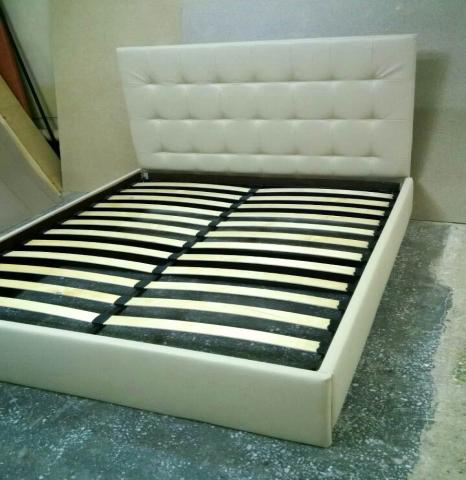 Продам: Новая стильная кровать