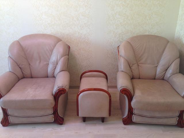 Продам: Набор диван два кресла пуфик матрац 