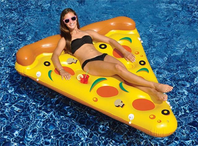 Продам: Надувной плавательный матрас пицца.
