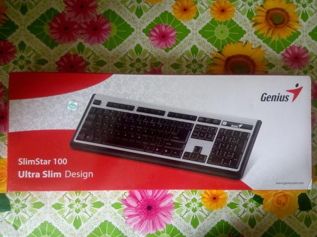 Продам: Клавиатура проводная Genius Slim Star 10