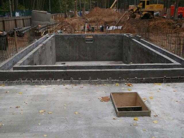 Предложение: Устройство бетонного бассейна на участке