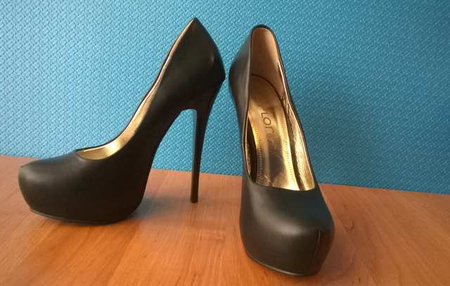 Продам: Туфли черные (производство - Китай)