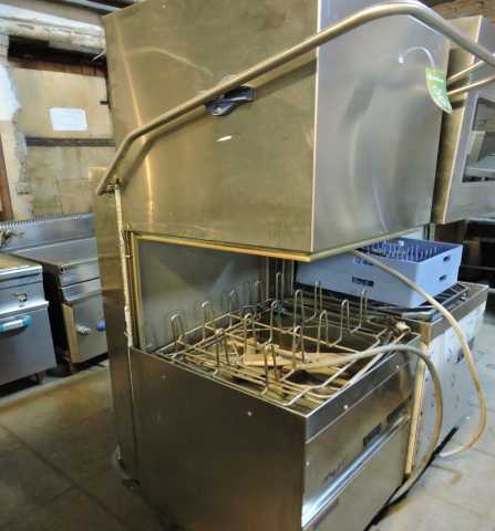 Продам: Посудомоечная купольная машина