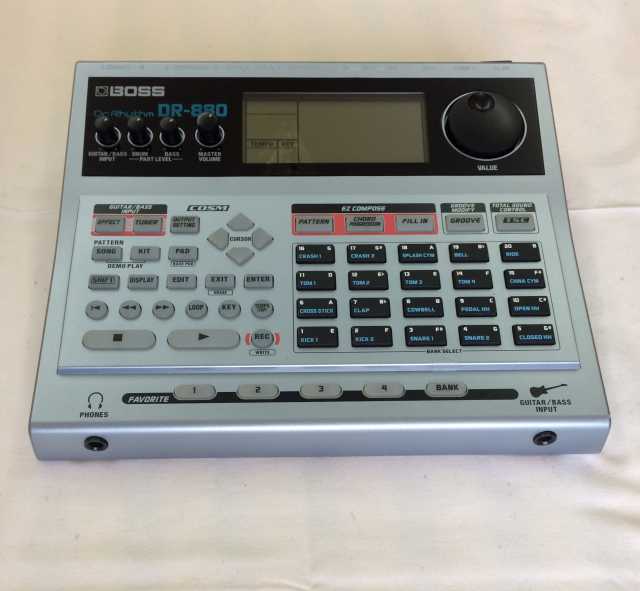 Продам: Ритм-машина BOSS DR-880