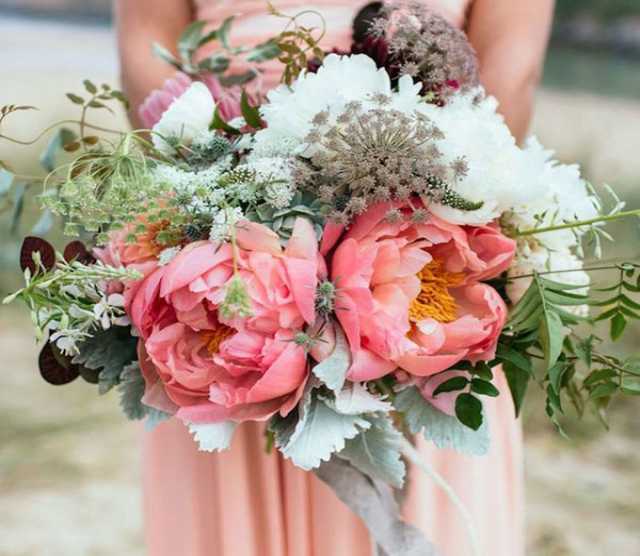 Предложение: Декорирование свадеб и торжеств цветами 