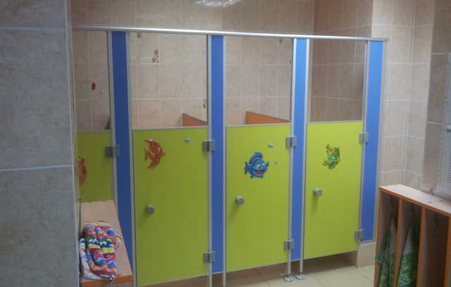 Продам: Туалетные кабинки для детских садов