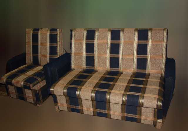 Продам: Выкатной диван в шенилле и плюше "Зелены