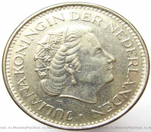 Продам: Монета серебристая 1 гульден 1978года 