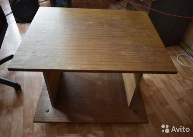 Продам: деревянный журнальный столик