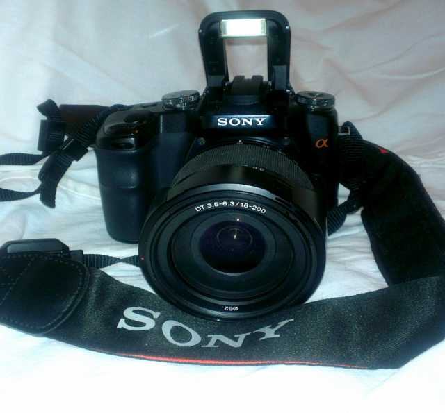 Продам: Цифровая зеркальная камера Sony dslrA100