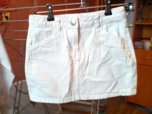 Продам: юбка белая джинсовая