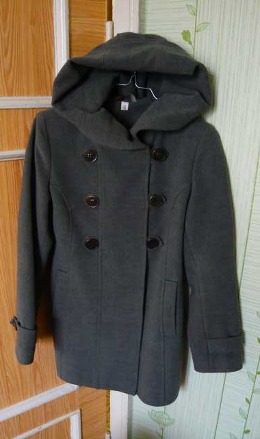 Продам: Пальто демисезонное размер S