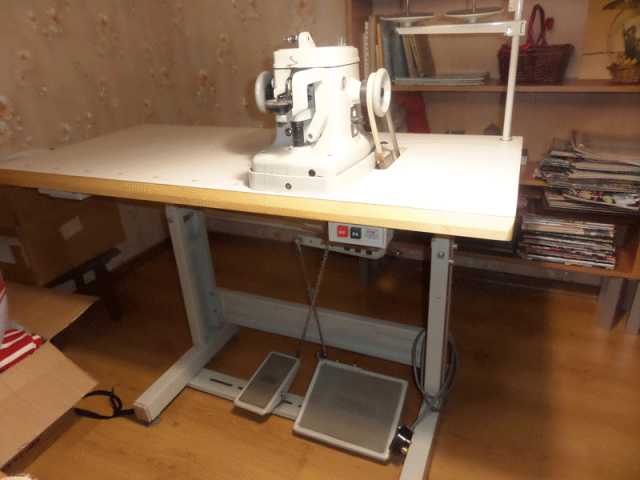 Сборка стола швейной. Стол для промышленной швейной машины Aurora. Стол для Aurora-GP 4-4. Скорняжная швейная машина.