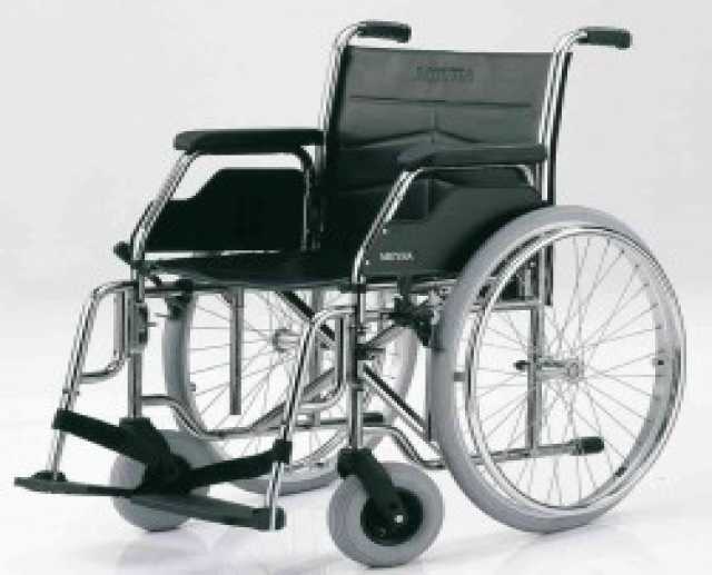 Продам: Инвалидная коляска lux light