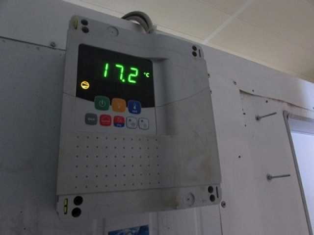 Продам: Холодильная камера 36.5 м3 срочно.