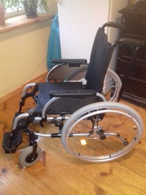 Продам: Инвалидное кресло