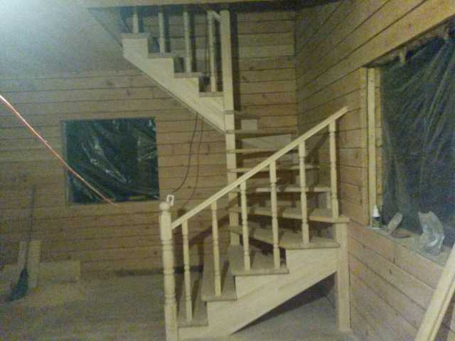 Продам: Лестницы для дома из дерева и металла  