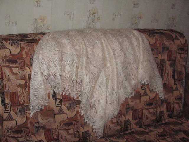 Продам: Платок пуховый оренбургский платок