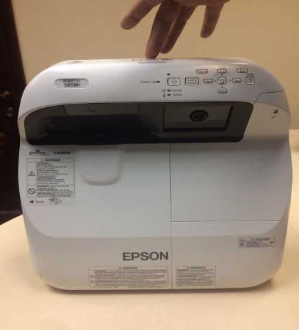 Продам: 	 Проектор Epson EB-595Wi