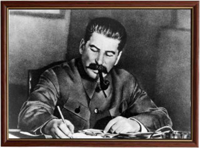 Продам: Портрет Иосифа Сталина в рамке