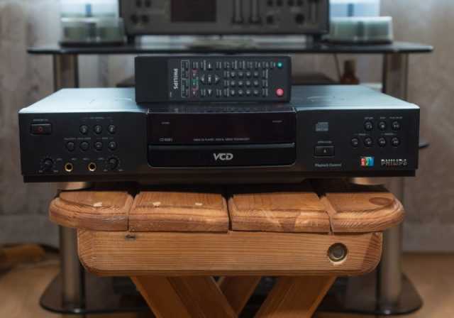 Продам: Продам CD pleer VCD Philips 888
