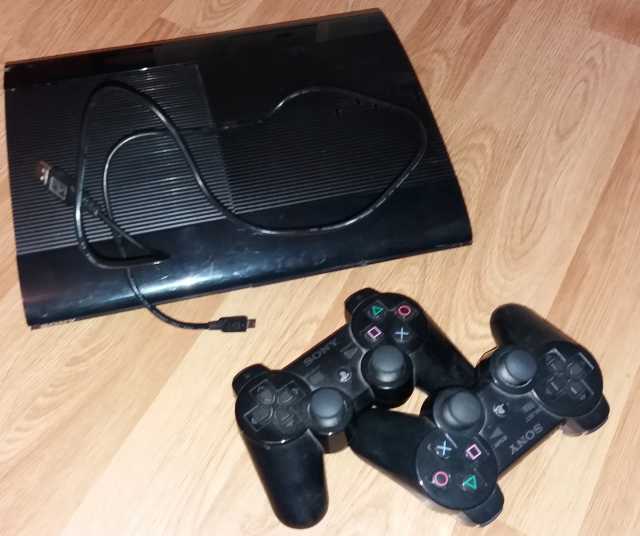 Продам: Ps3 500GB  2 геймпада 