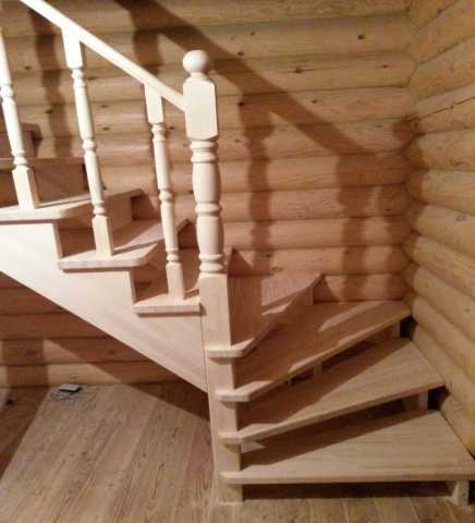 Продам: Изготовление любых лестниц из дерева и м
