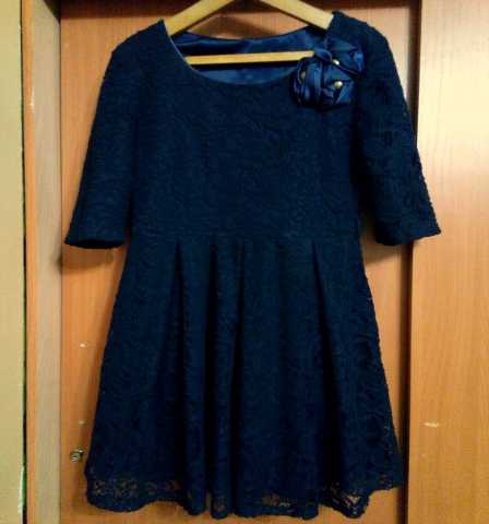 Продам: Синее кружевное платье