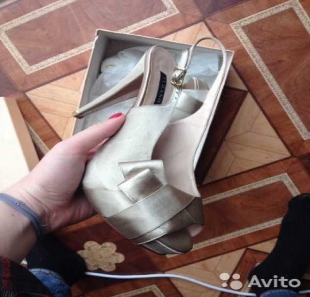 Продам: туфли albano