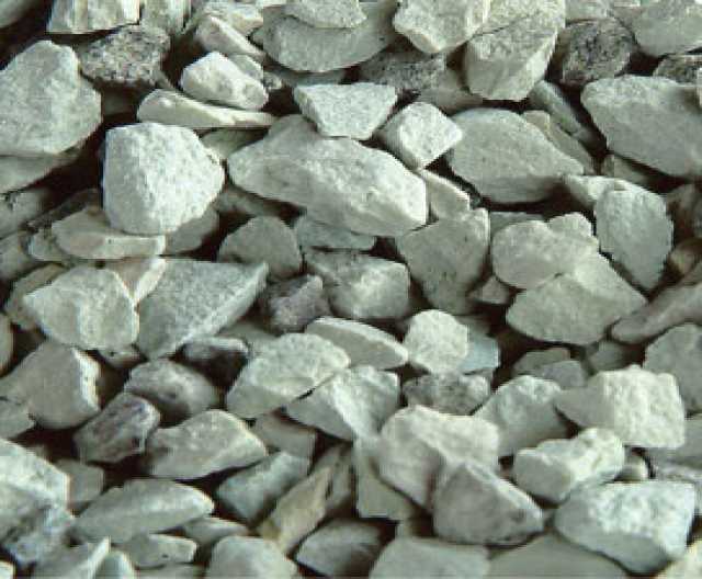 Кипящие камни. Цеолит минерал. Цеолит вулканический. Цеолит природный (фр. 0-1 Мм). Природный камень цеолит.