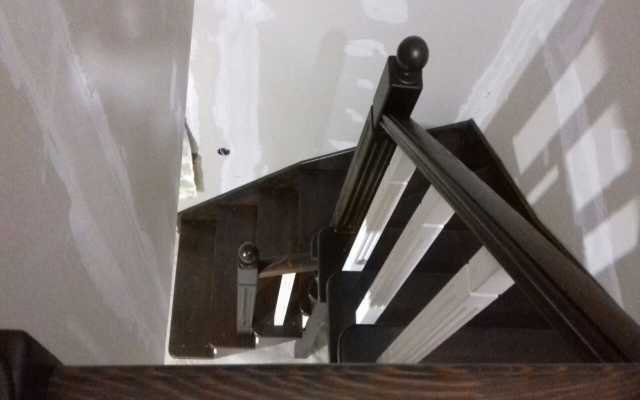 Продам: Изготовление лестницы по технологии Шипи