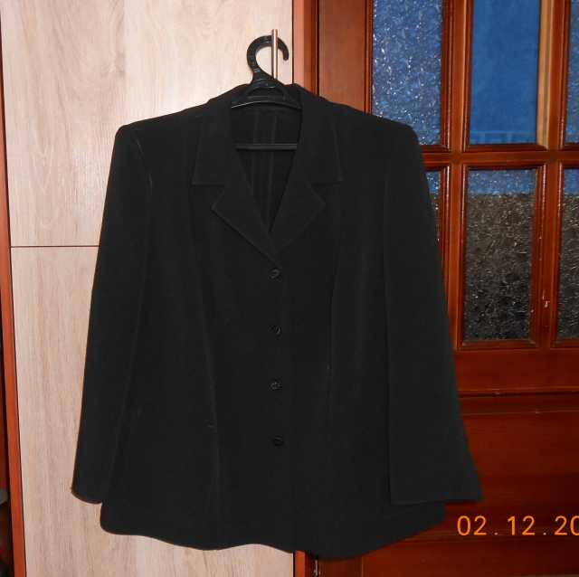 Продам: Пиджак чёрный
